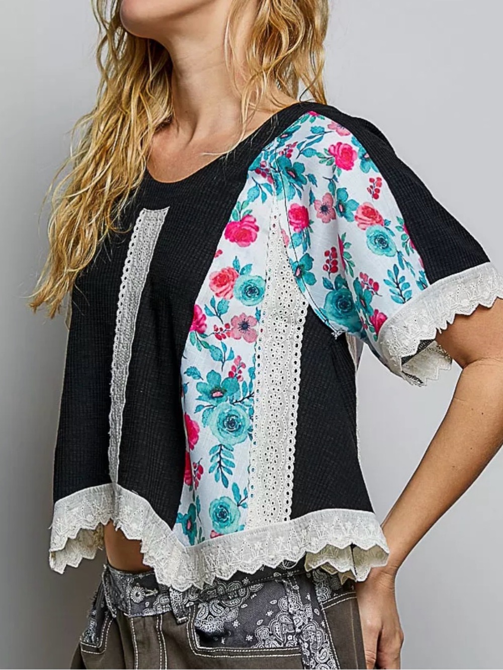 NEW: “The Lila”Boho Floral Lace-Trim Black & Floral top